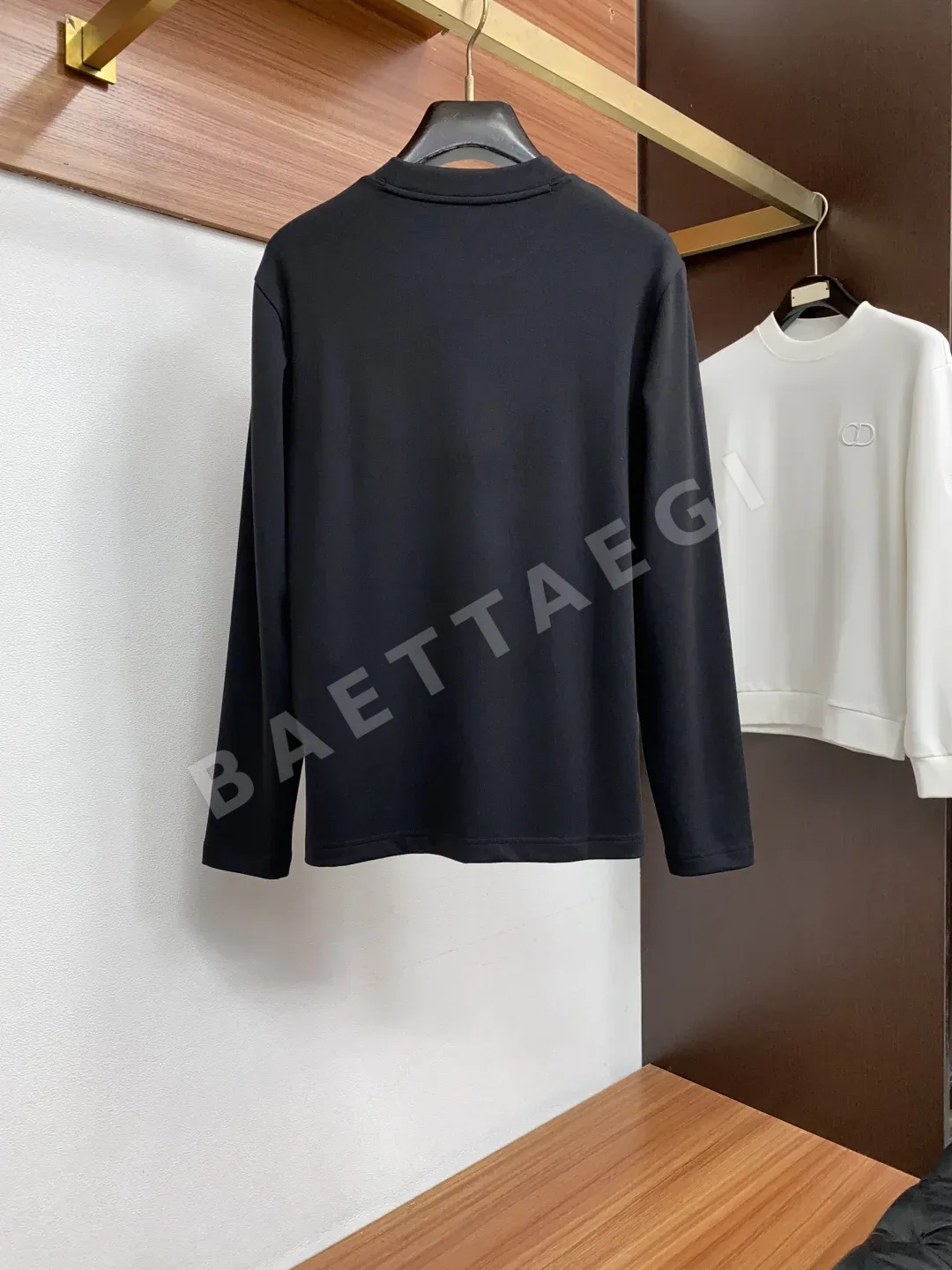 프라다 울 혼방 남성 긴팔 티셔츠 상세 이미지 9