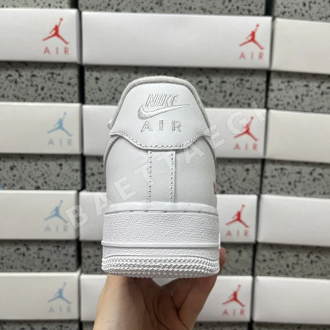 나이키 [GX] 에어 포스 1 로우 CU9225-100 201206 Nike Air Force 1 Low Supreme White Sup 상세 이미지 4