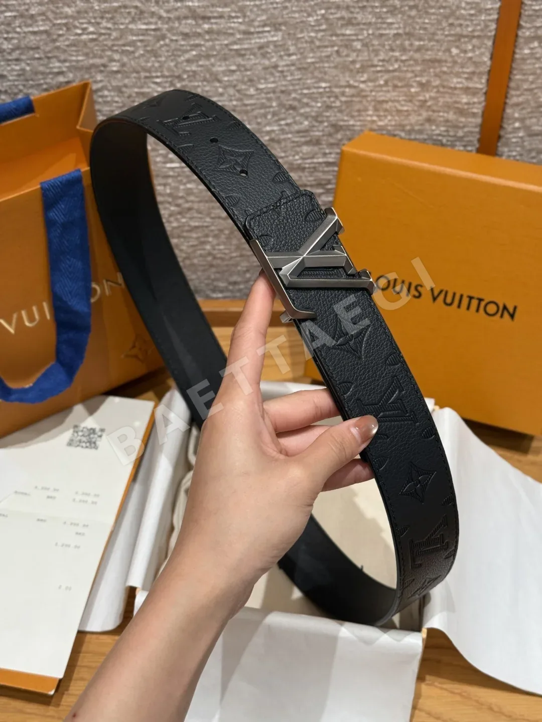 루이비통 피라미드 40mm 리버서블 벨트 상세 이미지 8