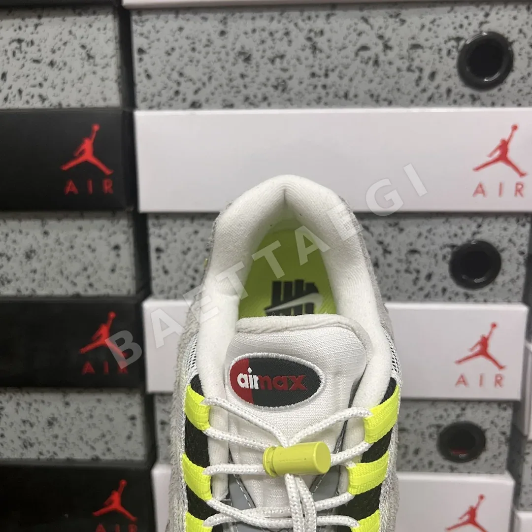 나이키 [GX] 에어 맥스 95 SP 그린 IB4523-004 201268 Nike Air Max 95 SP Undefeated Geo NYC 상세 이미지 5