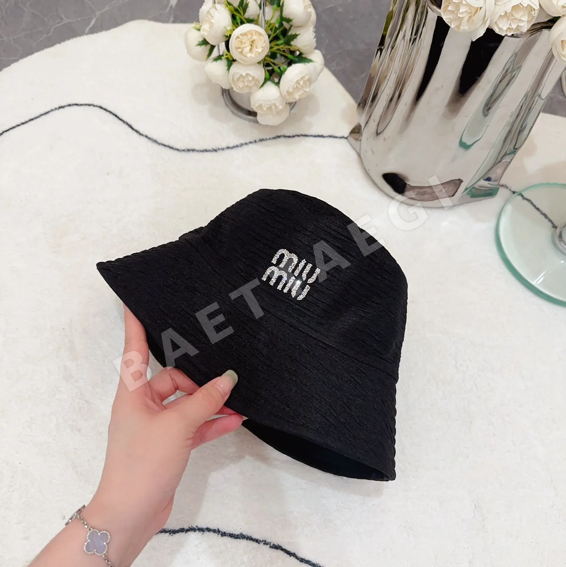 미우미우 모자 81093 Miu Miu Cap 상세 이미지 7