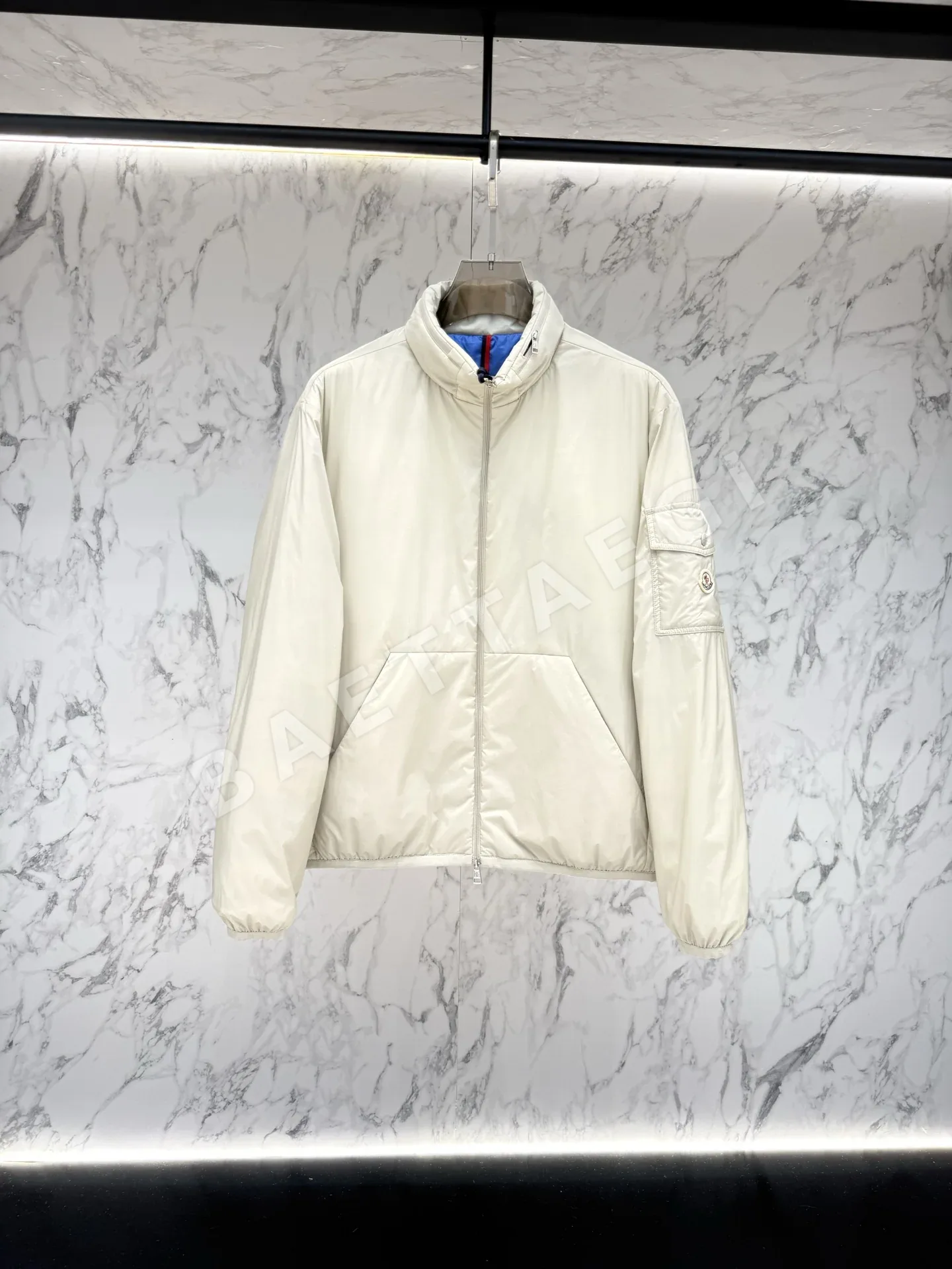 몽클레르 슬림핏 남성 패딩 186800