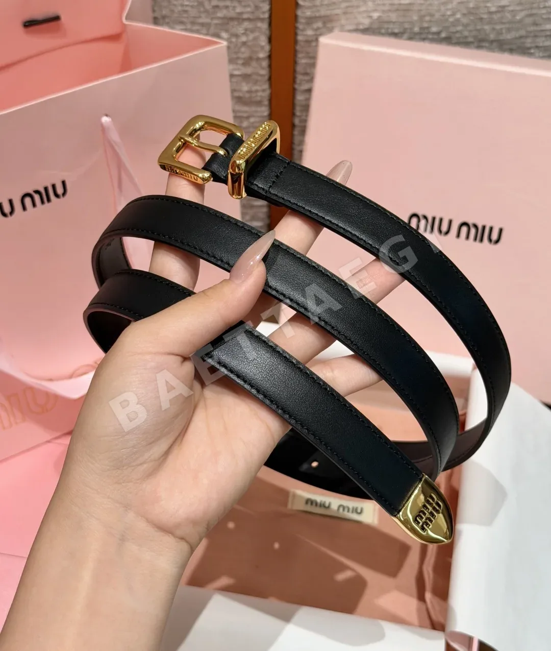 미우미우 레더 슬림 벨트 2.5 cm 상세 이미지 2