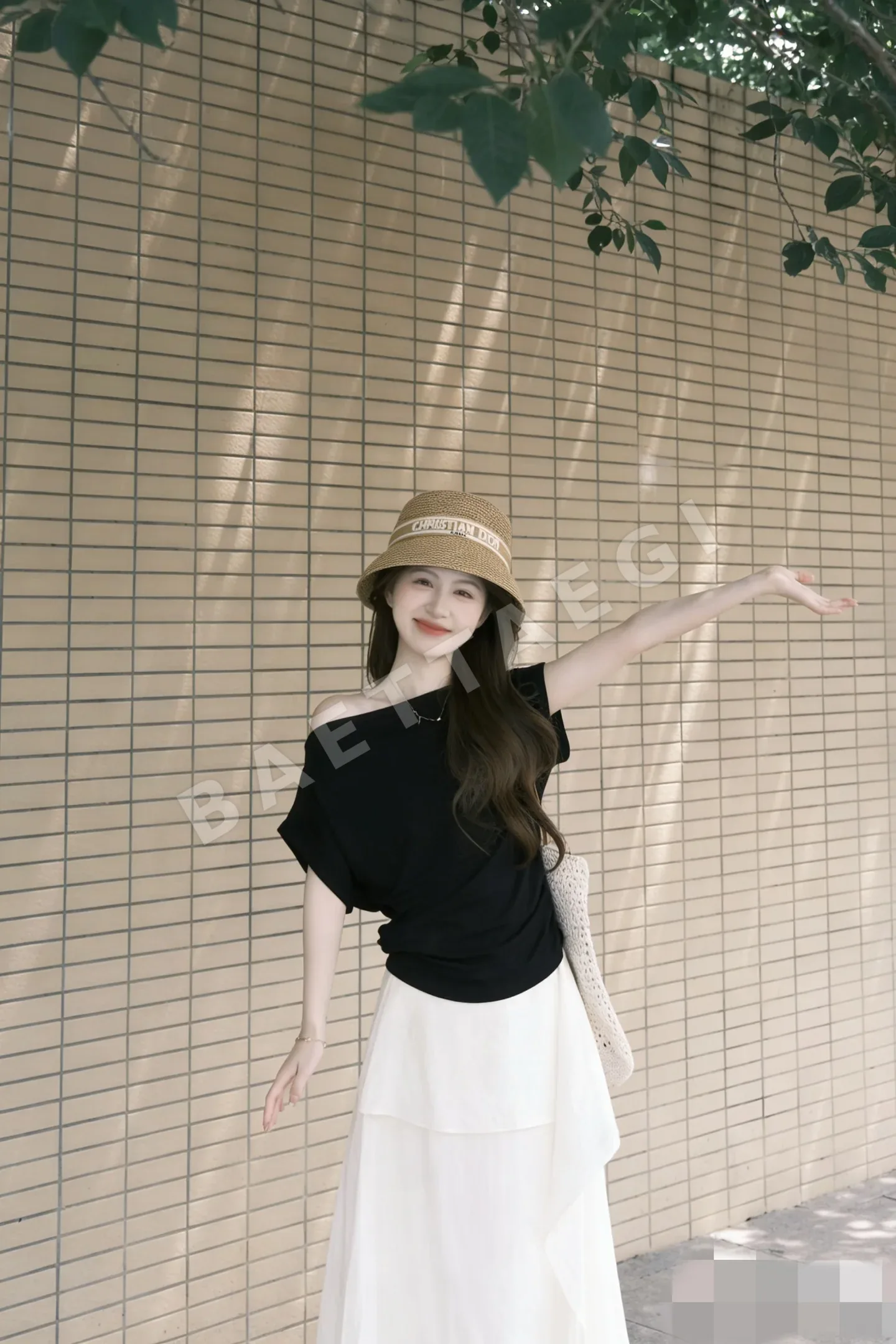 디올 웨빙 버킷햇 133630