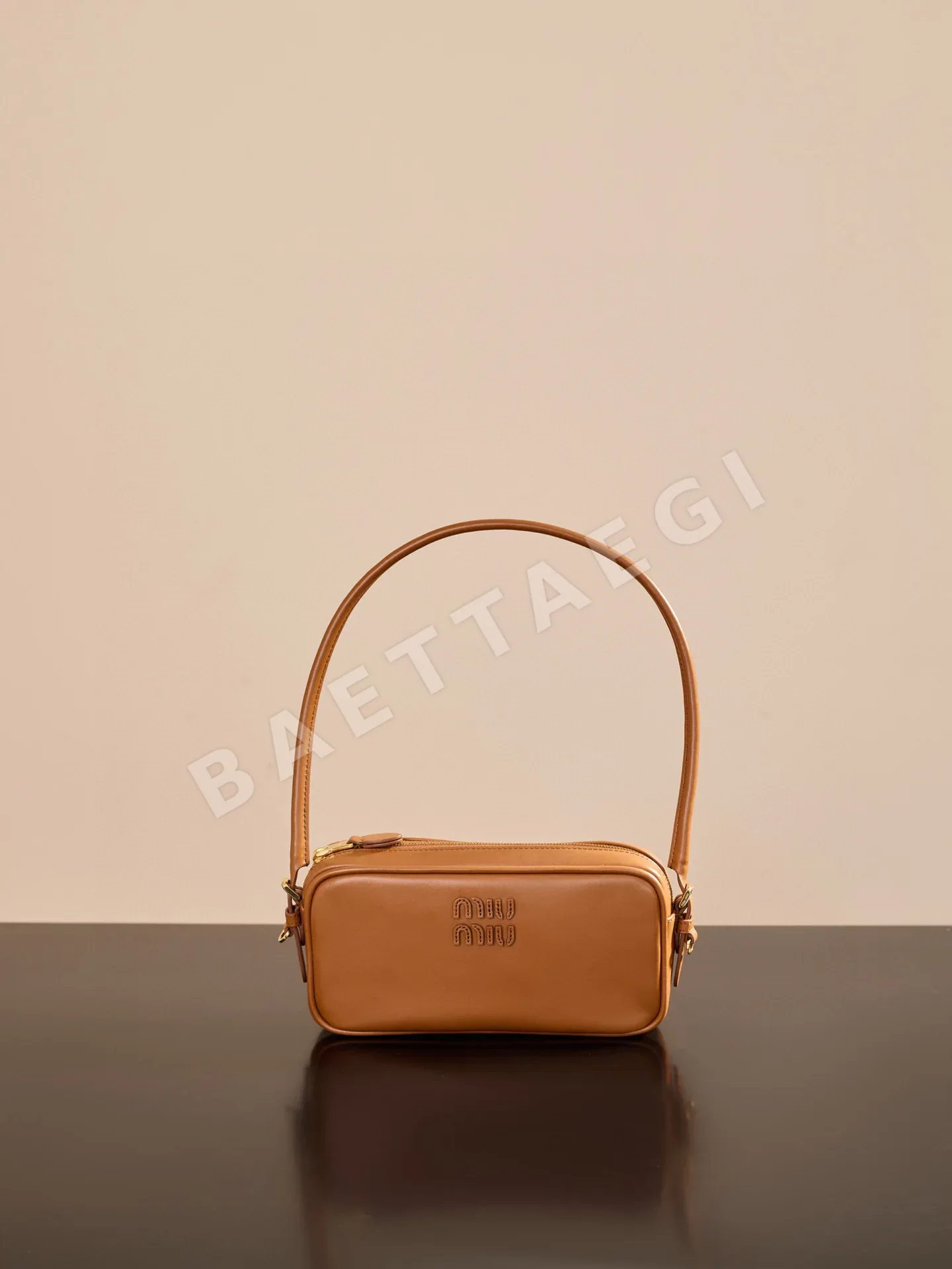 미우미우 가방 68777