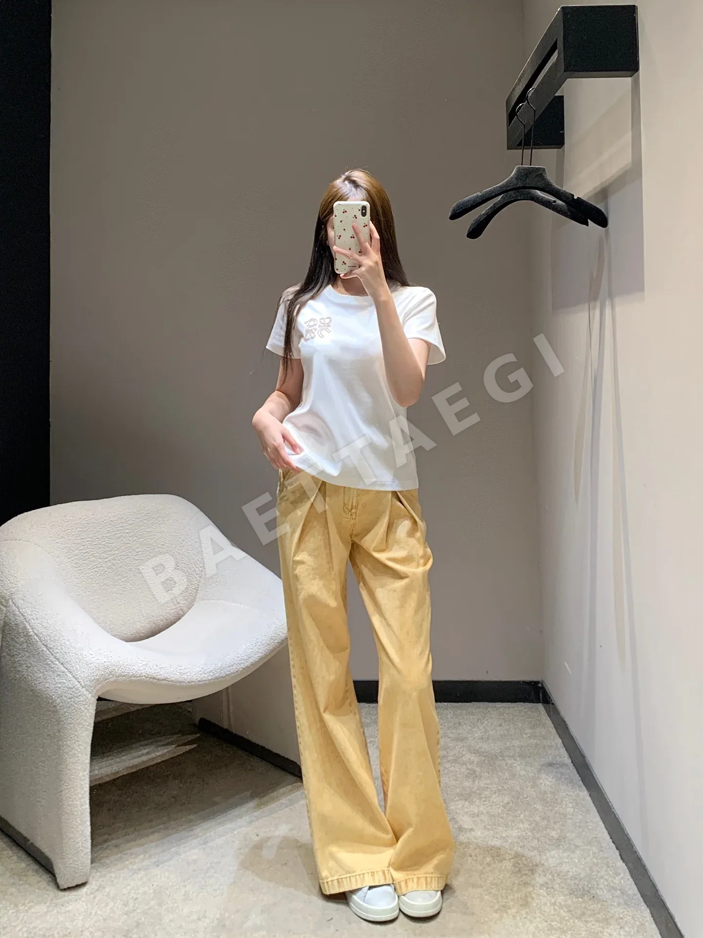 로에베 자수 크루넥 반팔 티셔츠 상세 이미지 6