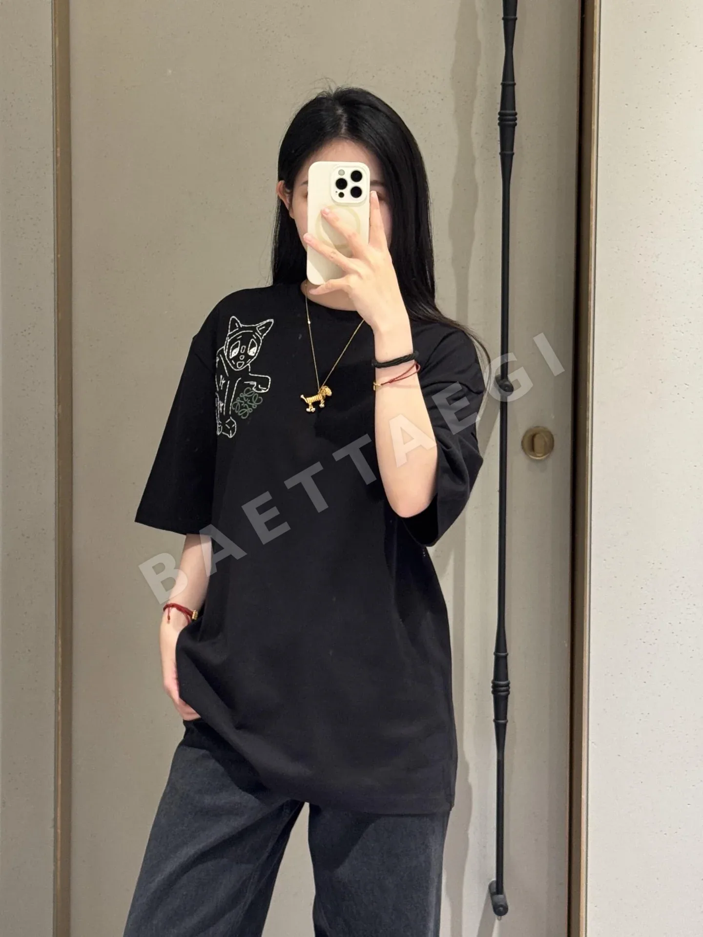 루이비통 고양이 자수 오버핏 반팔 티셔츠 5849 상세 이미지 4