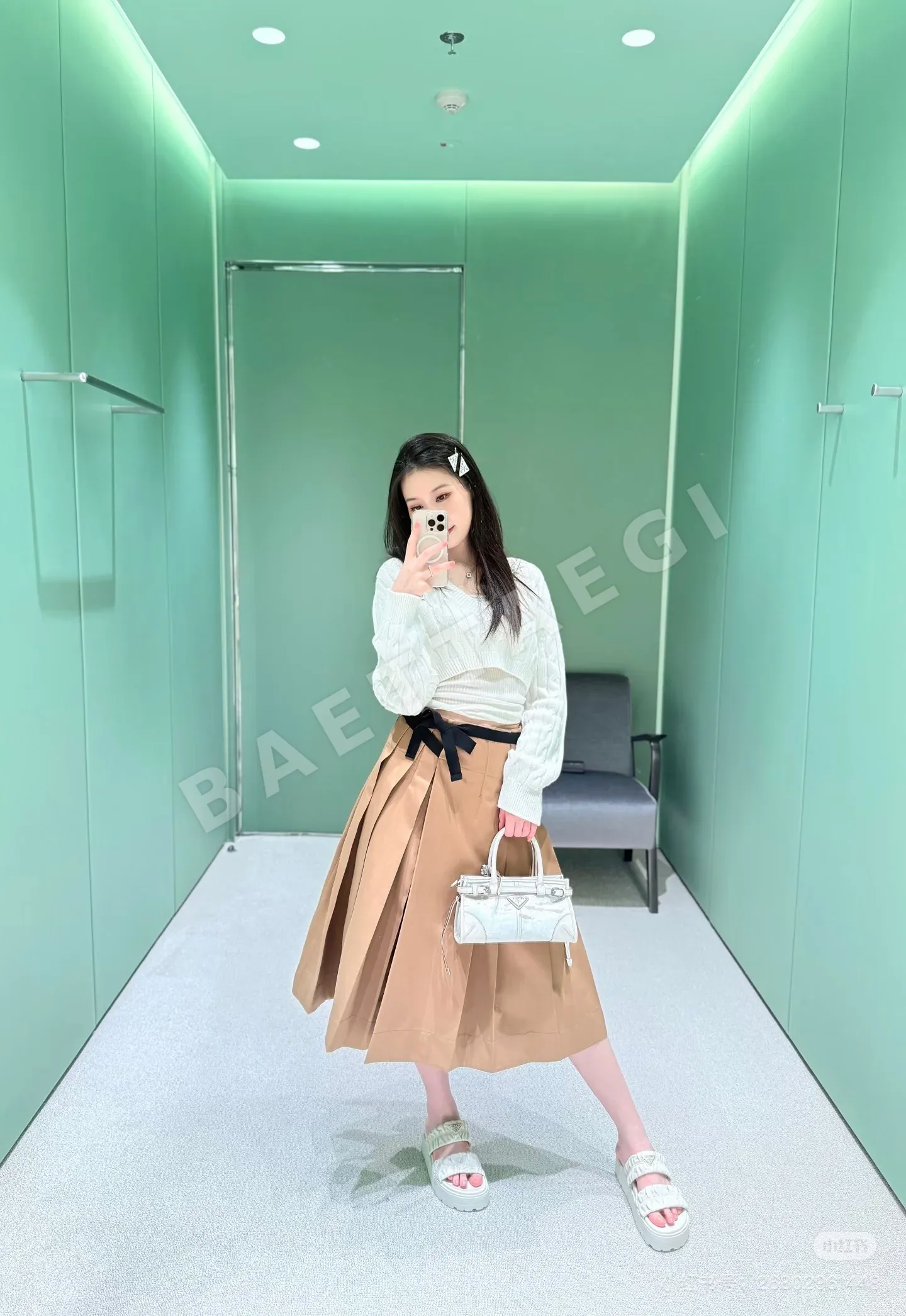 프라다 카키 컬러 블록 플리츠 스커트 상세 이미지 8