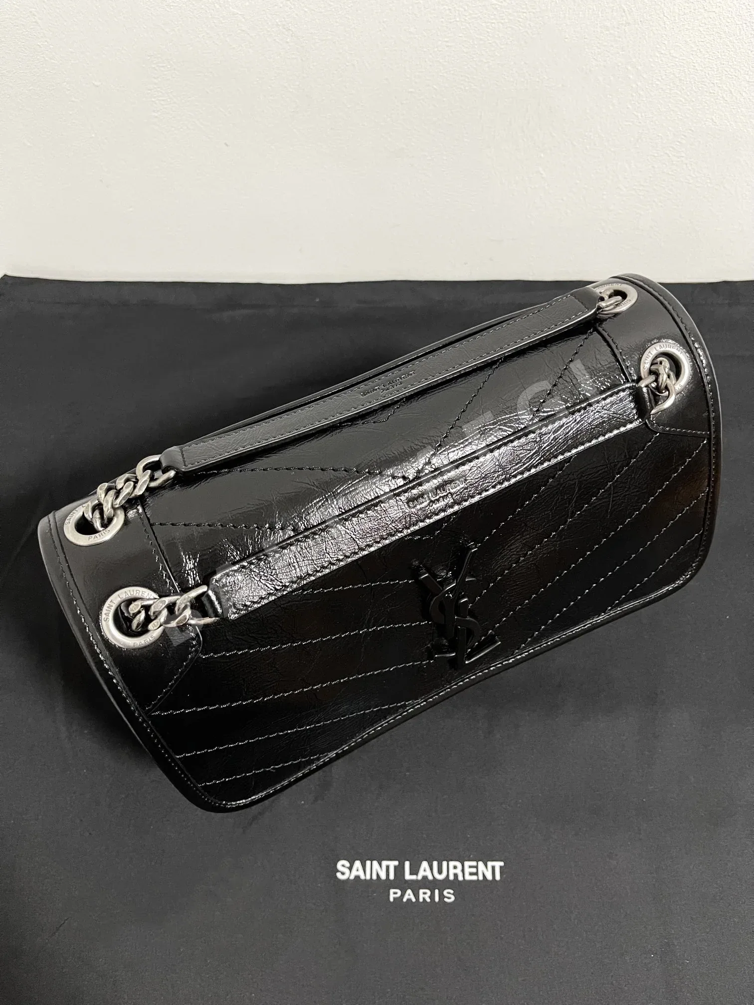 생로랑 니키 앤티크 실버 체인 숄더백 28CM633158 상세 이미지 5