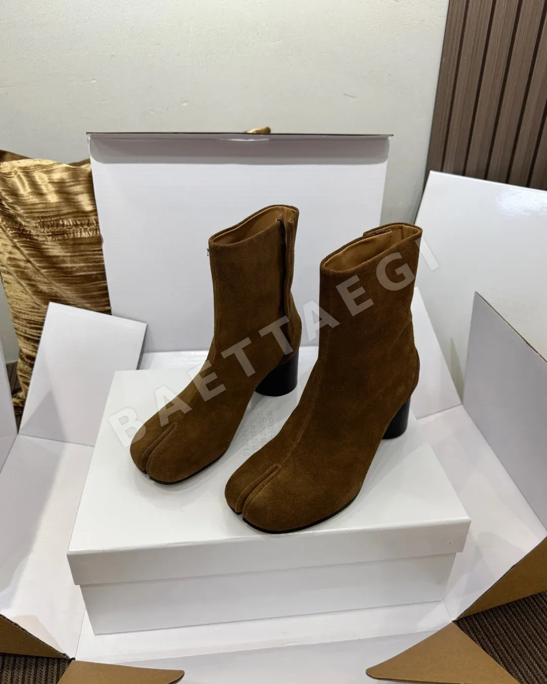 마르지엘라 타비 레더 앵클 부츠 상세 이미지 3