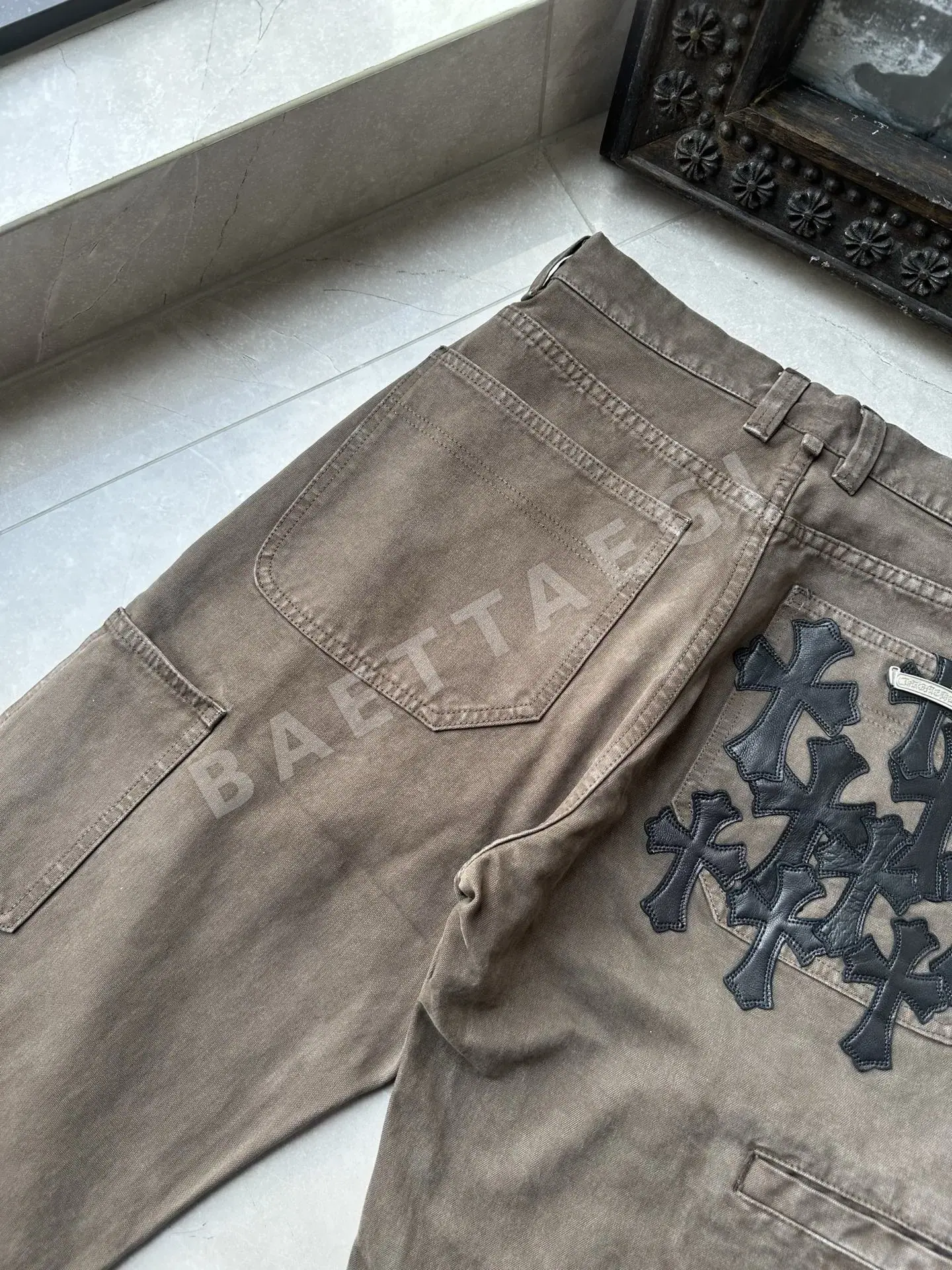 크롬하츠 카키 카고 바지 상세 이미지 5