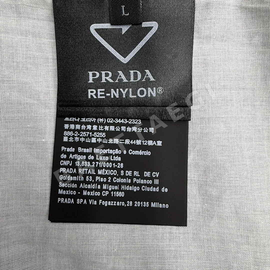 프라다 리-나일론 네이비 방풍 남성 자켓 상세 이미지 9
