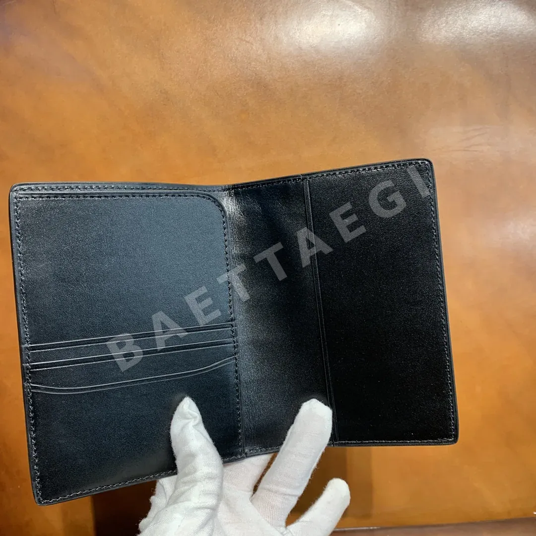 벨루티 악어가죽 여권 지갑 상세 이미지 4