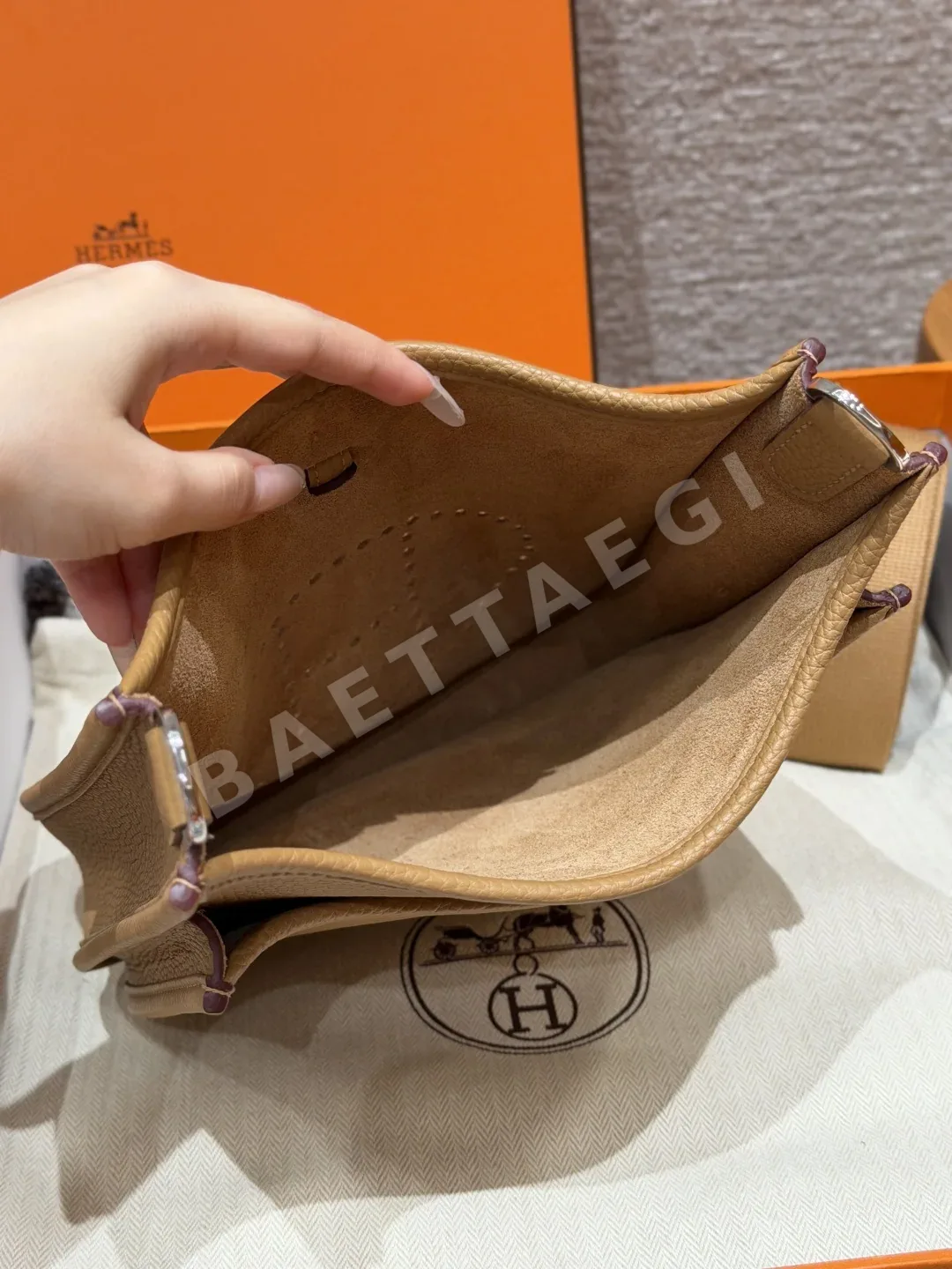 에르메스 에블린 비스킷 가죽 지갑 상세 이미지 6