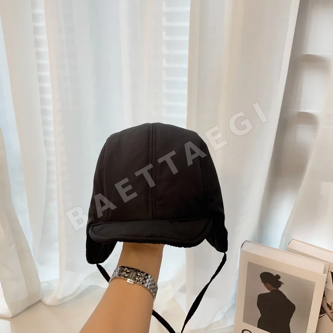 프라다 나일론 플라이트 햇 모자 상세 이미지 3