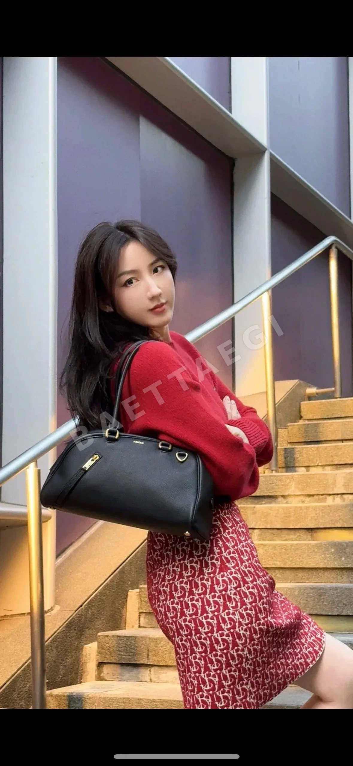 버버리 가방 상세 이미지 5