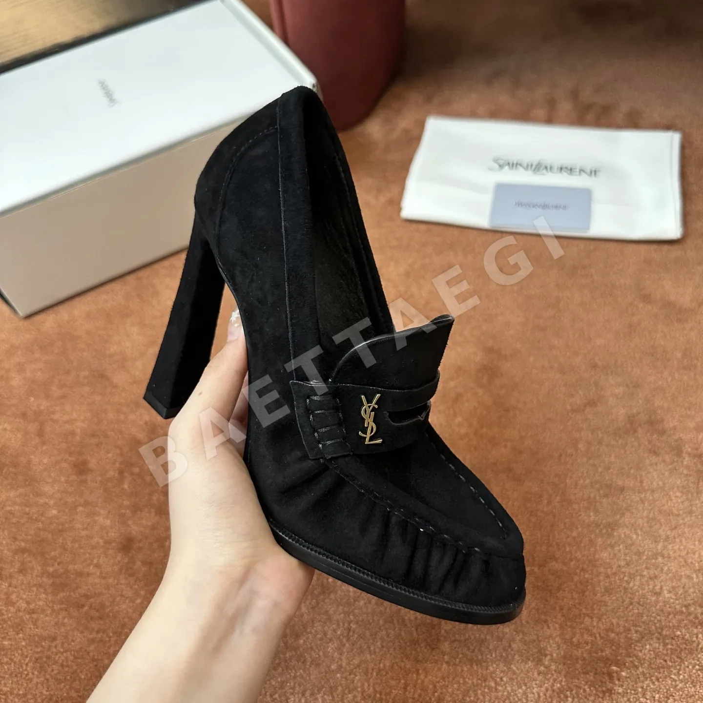생로랑 YSL 앞코 덮인 뮬 슬리퍼 상세 이미지 3