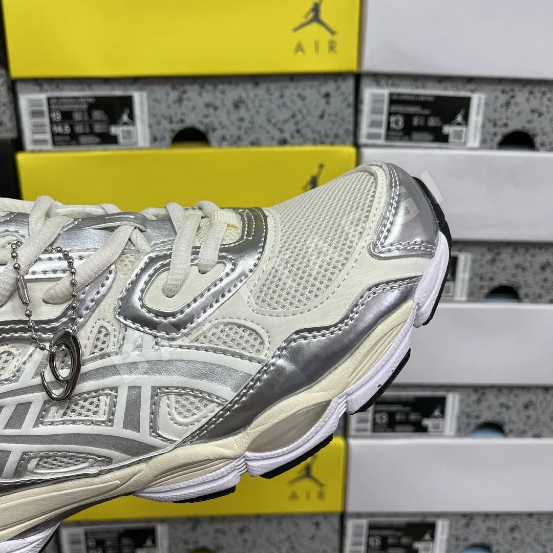 아식스 [GX] 젤 NYC 1203A805-101 200536 Asics Gel-NYC Cream Pure Silver 상세 이미지 6