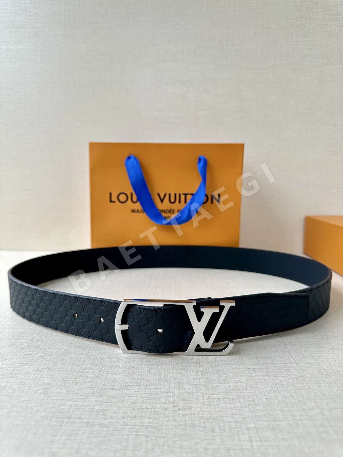 루이비통 LV 에어로그람 양면 벨트 57692