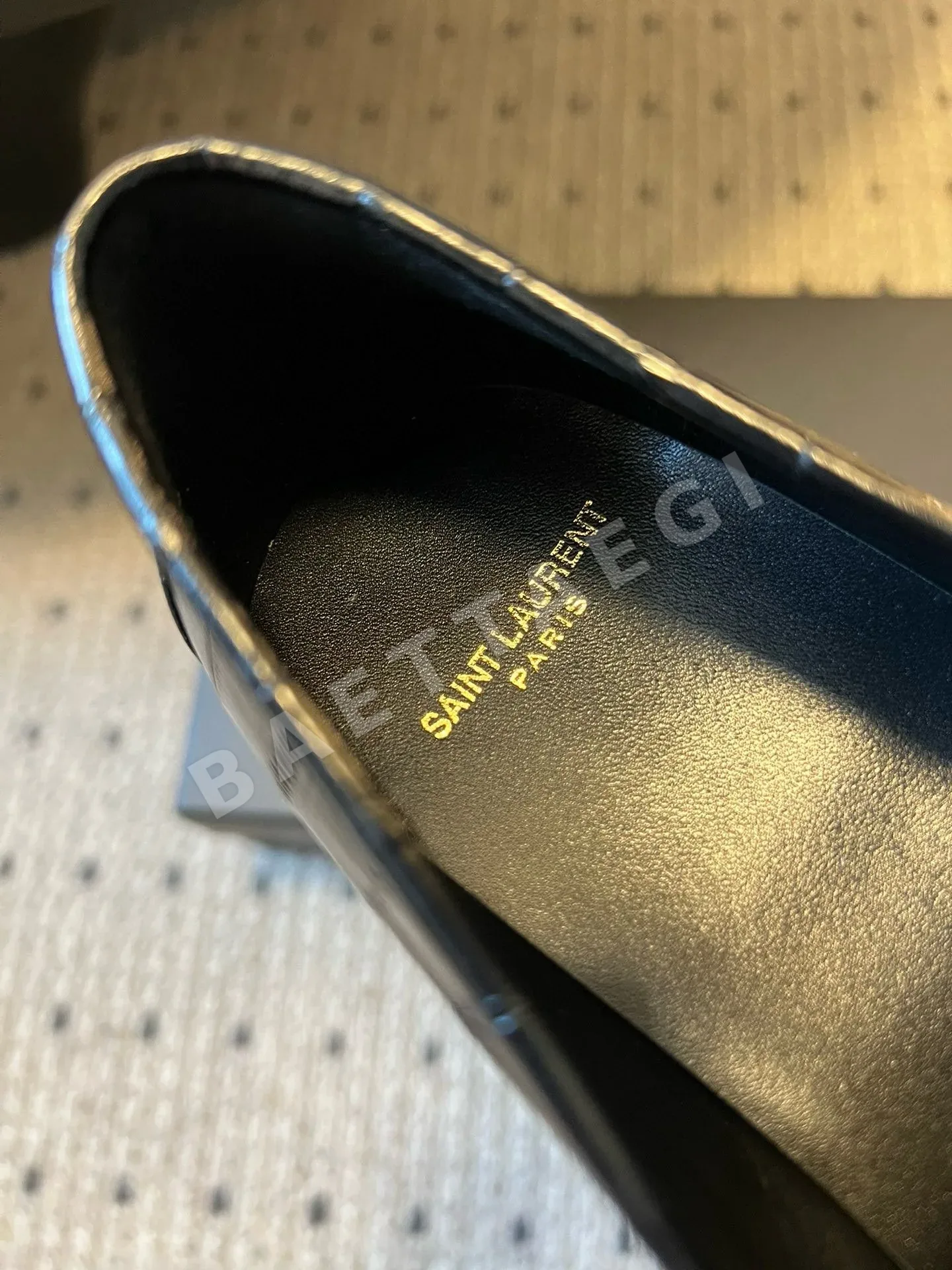 생로랑 메탈릭 YSL 로고 에나멜 로퍼 9380 상세 이미지 7