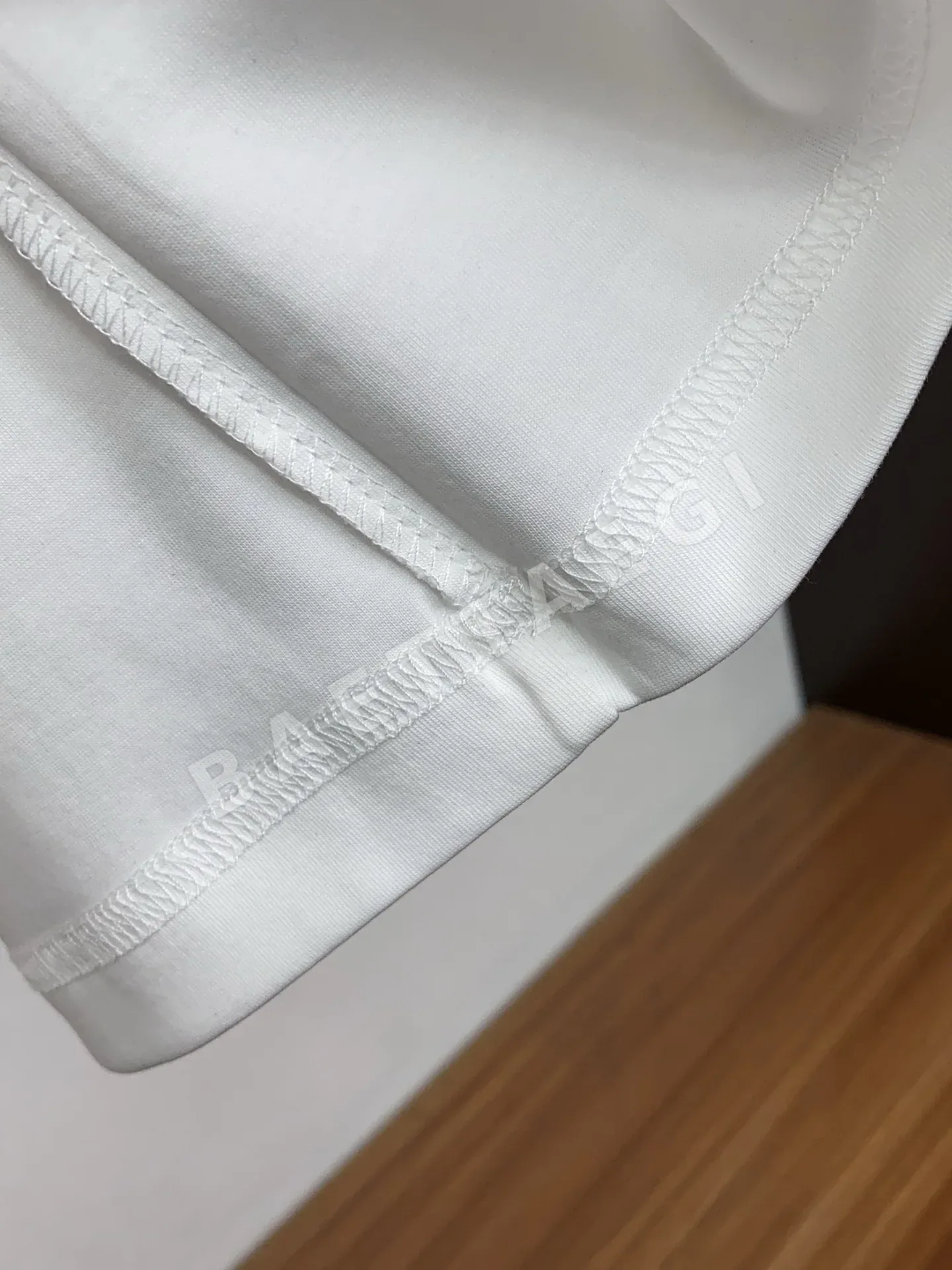 디올 크루넥 남성 반팔 티셔츠 상세 이미지 6