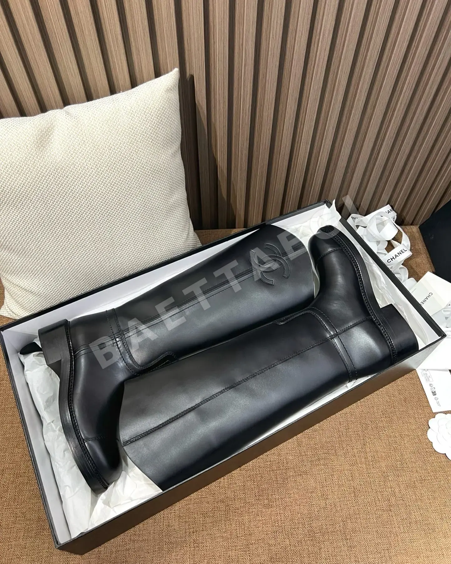 샤넬 부츠 가죽 더블 C 로고 187145