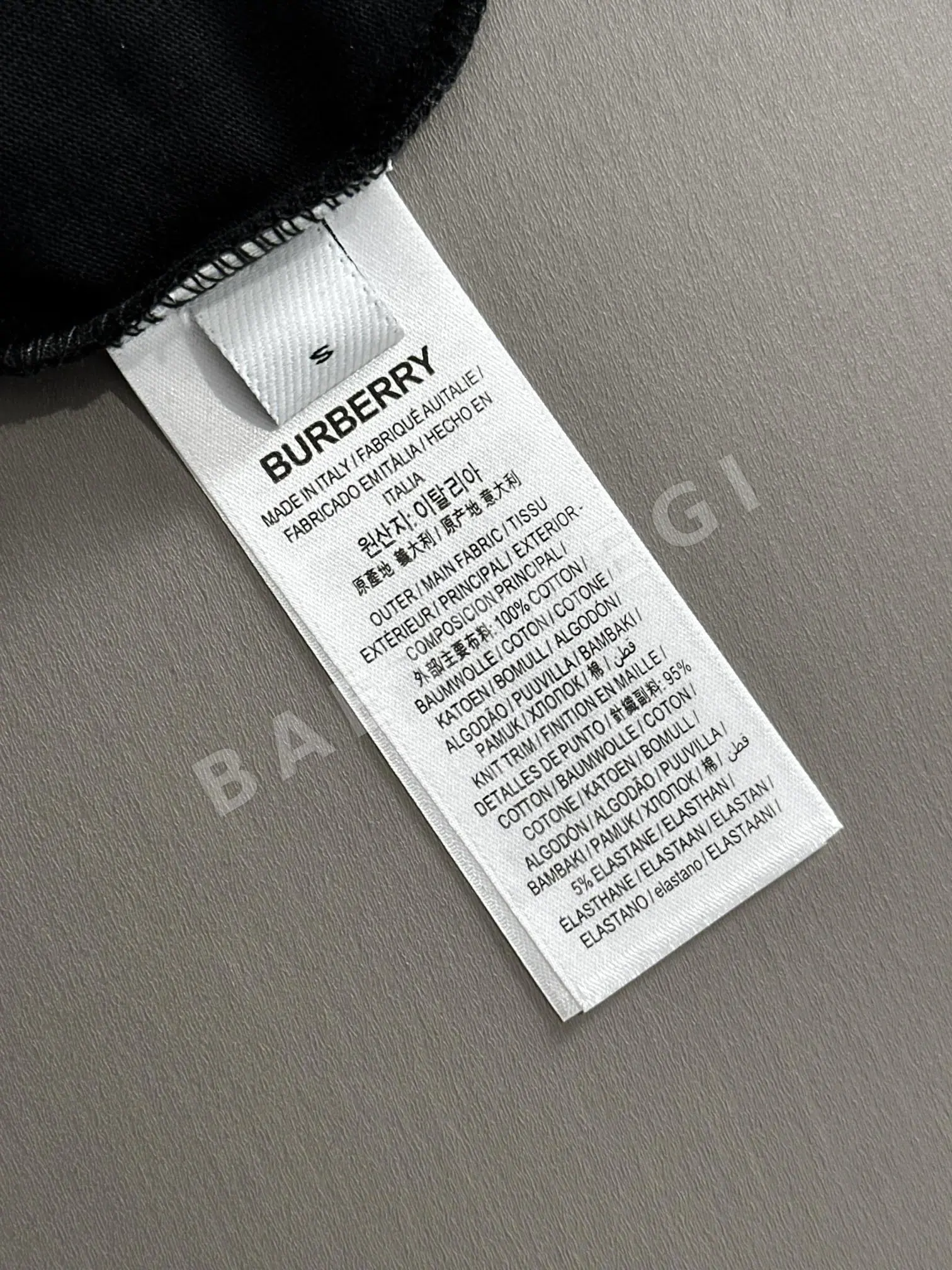 버버리 뉴 클래식 체크 패치워크 자수 남여공용 반팔 티셔츠 상세 이미지 7
