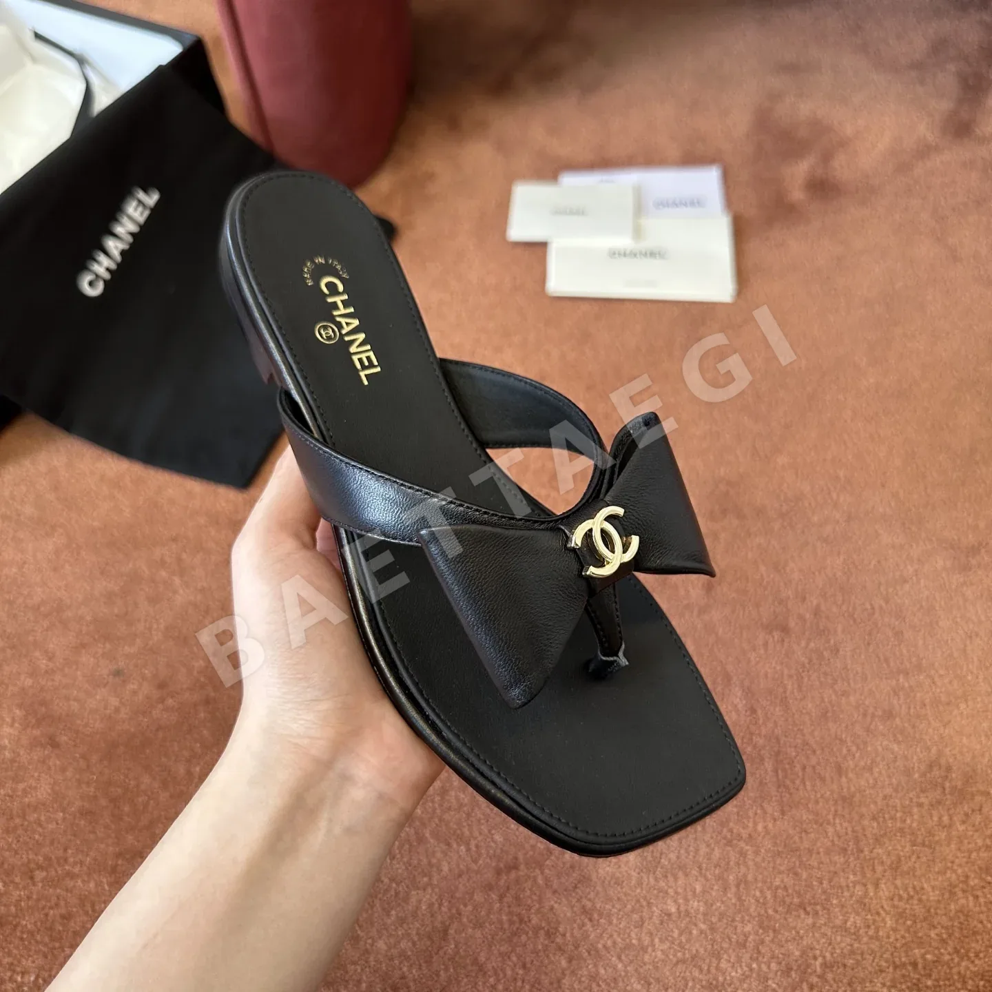 샤넬 카멜리아 플랫 샌들 상세 이미지 5