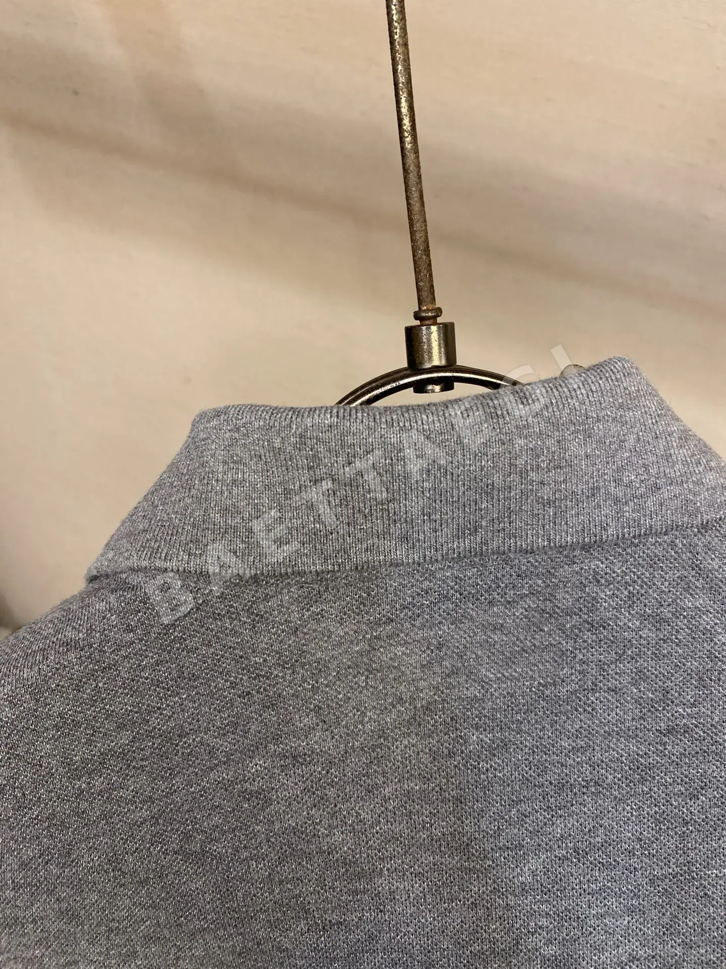 루이비통 편지 자수 로고 코튼 반팔 폴로셔츠 상세 이미지 9