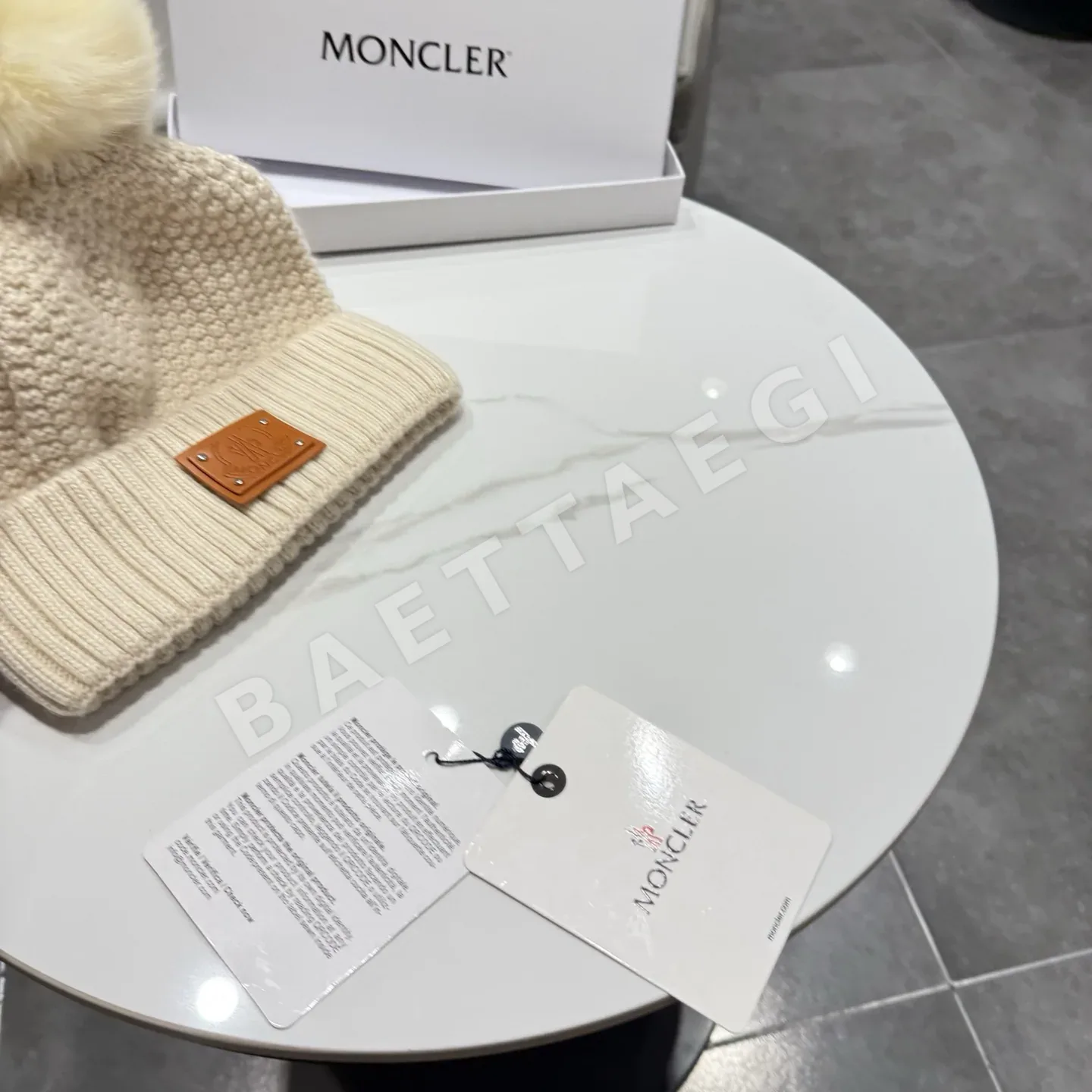 몽클레르 폼폼 울 모자 상세 이미지 9