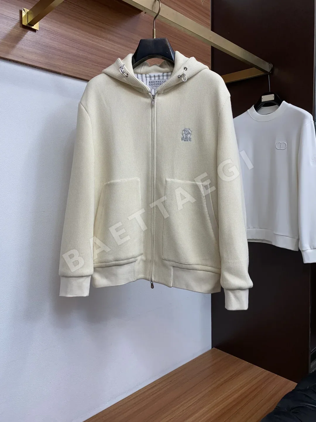 브루넬로쿠치넬리 니트 자켓 205547