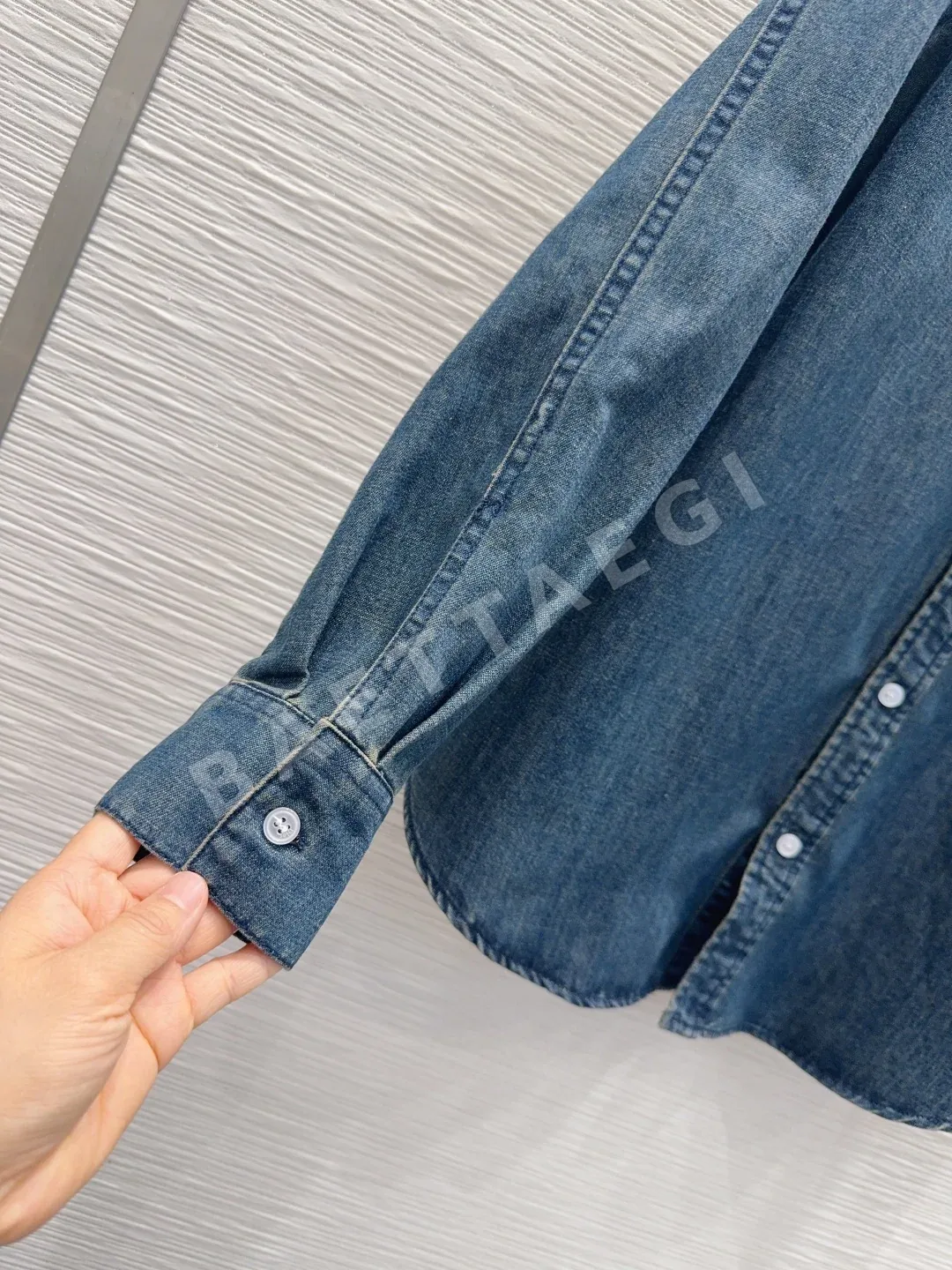 디올 데님 하이핏 여성 셔츠 상세 이미지 6