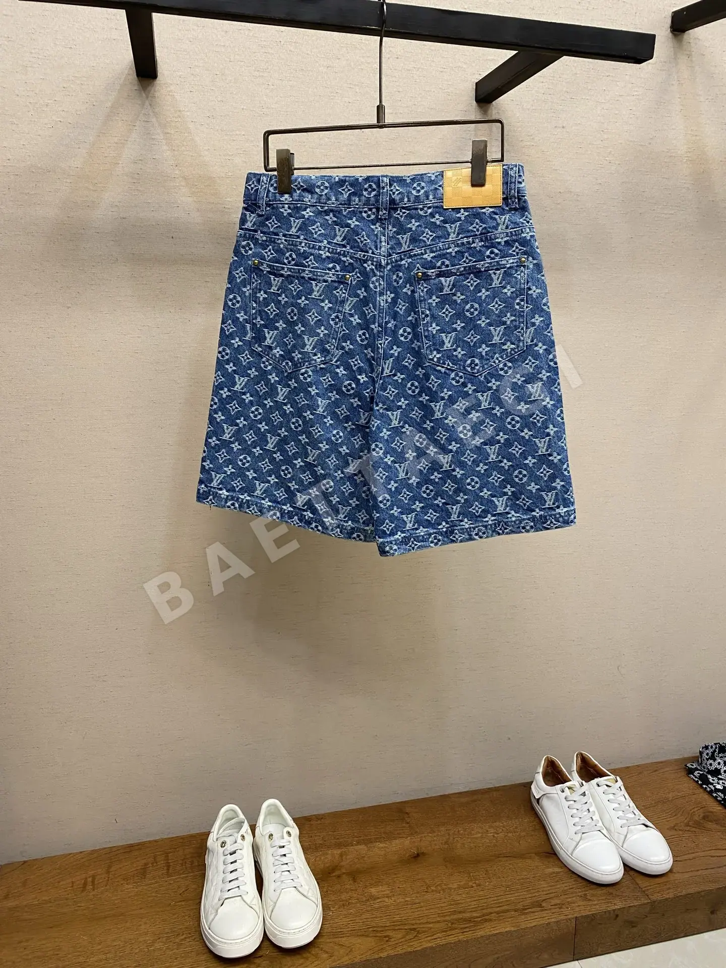 루이비통 모노그램 데님 반바지 상세 이미지 2