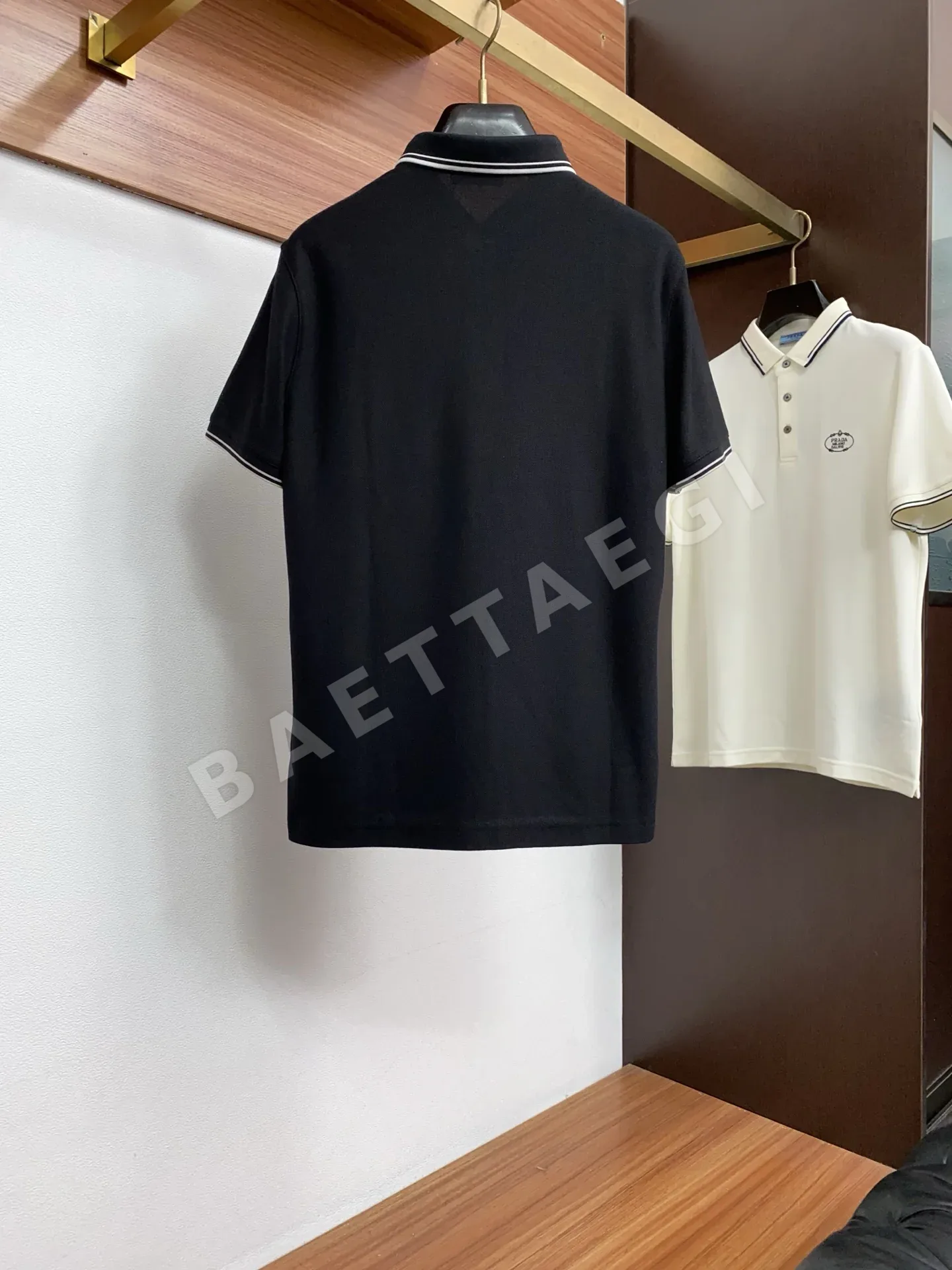 프라다 남성 폴로 반팔 티셔츠 상세 이미지 10
