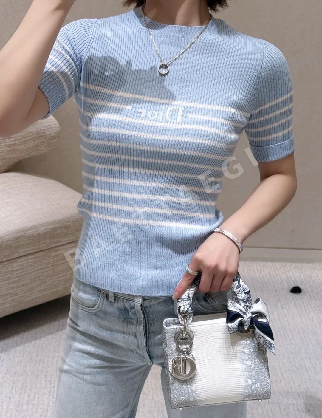 디올 여성 리브 반팔 니트 탑 상세 이미지 6