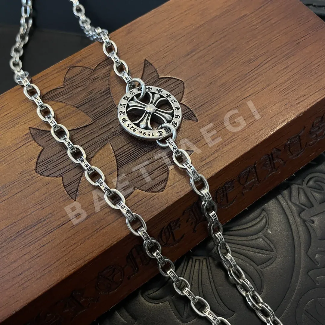 크롬하츠 크로스 서클 레터 하트 펜던트 목걸이 상세 이미지 9