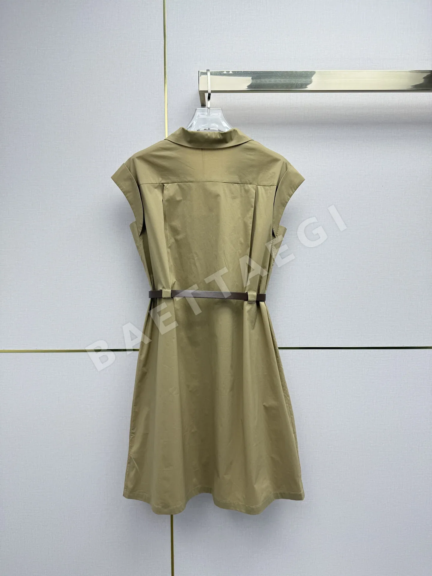 발렌티노 V 카라 메탈 배지 벨트 원피스 상세 이미지 8