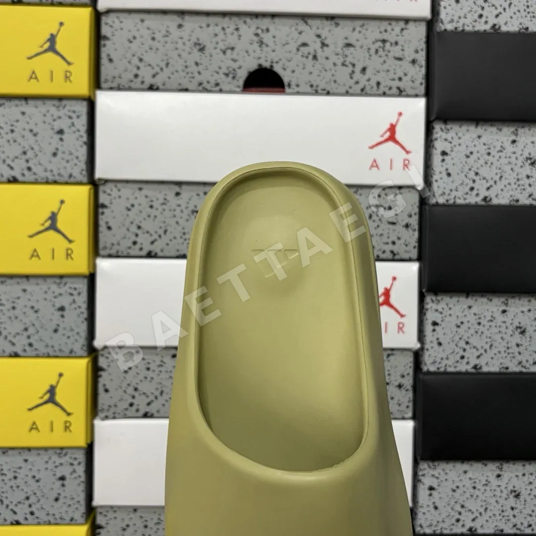 아디다스 [LW] 이지 슬라이드 FX0494 200627 Adidas Yeezy Slide Resin 상세 이미지 4
