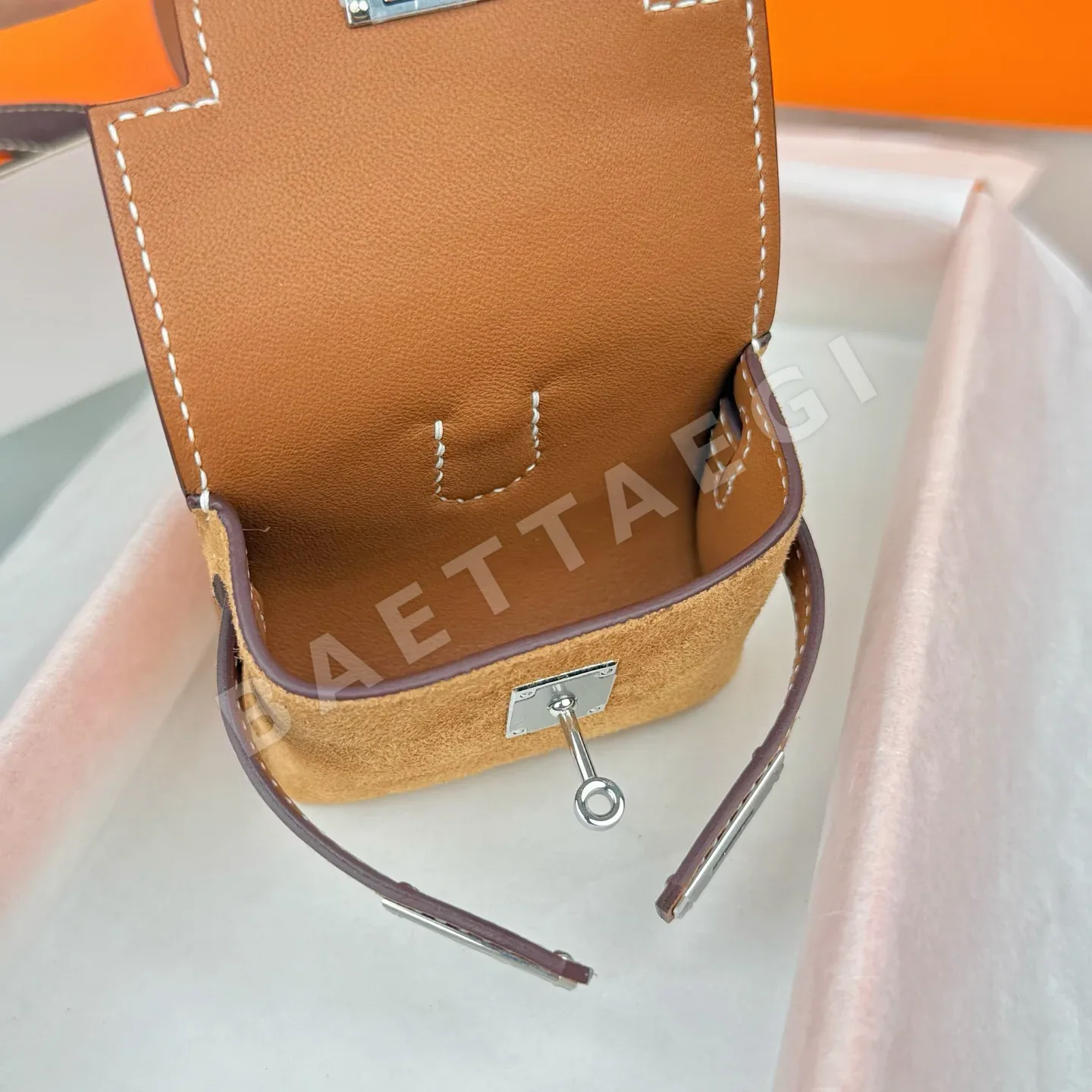 에르메스 켈리 스웨이드 키링 상세 이미지 7