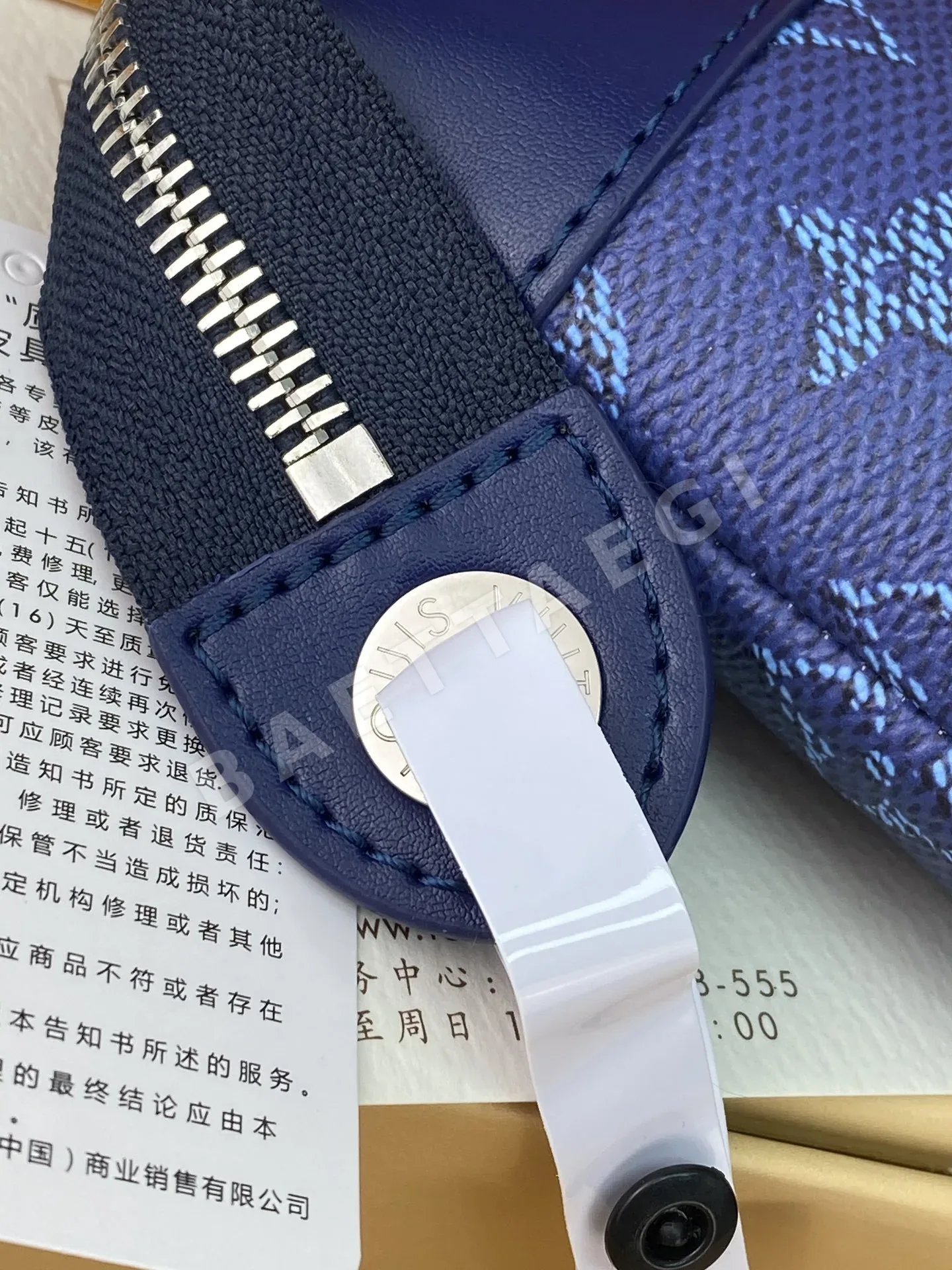 루이비통 포쉐트 보야지 수플 클러치백 M12665 상세 이미지 13