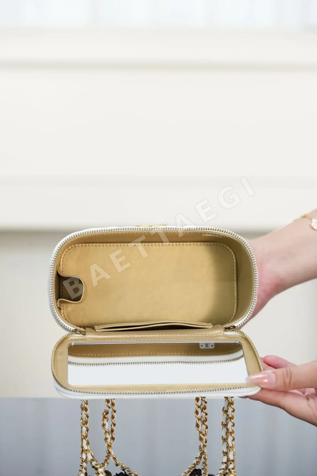 샤넬 더블 골드 비즈 체인 소가죽 가방 상세 이미지 8