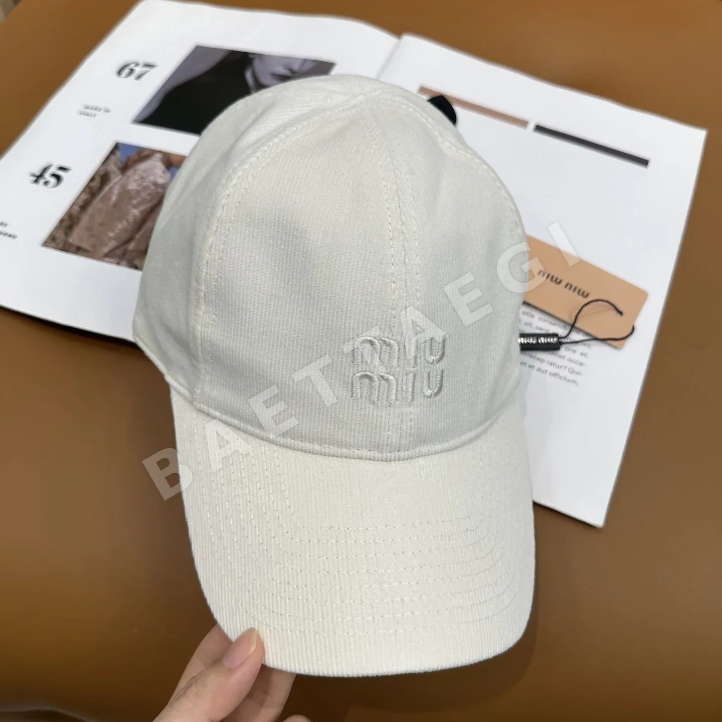 미우미우 코듀로이 베이스볼캡 상세 이미지 5