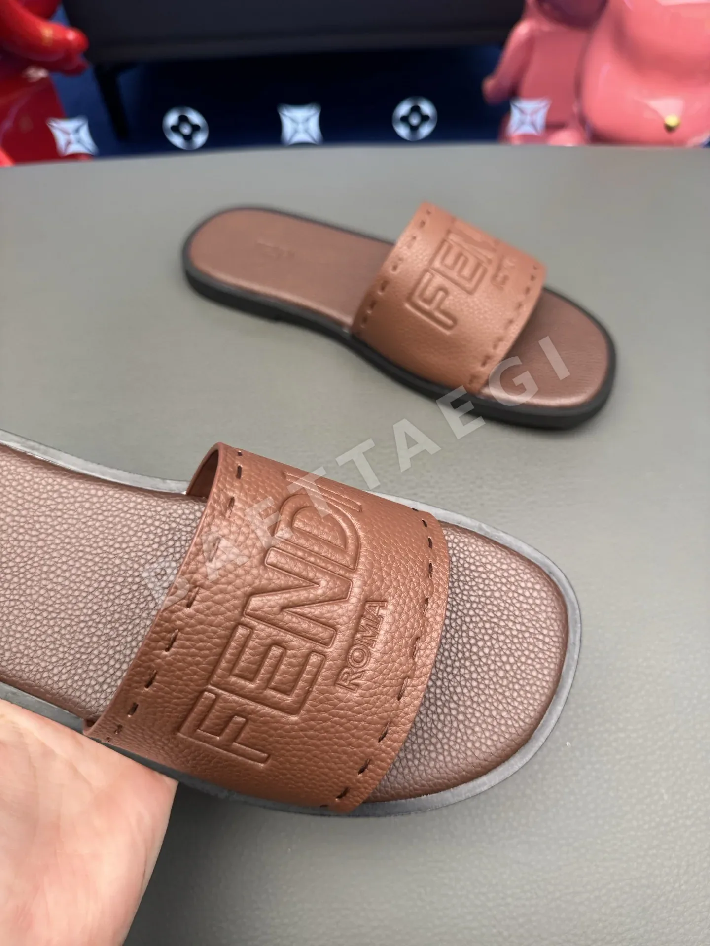 펜디 몬스터 금속장식 맞춤 몰딩 샌들 상세 이미지 3