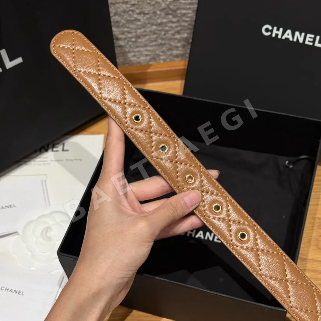 샤넬 더블 C 메탈 로고 램스킨 벨트 상세 이미지 7