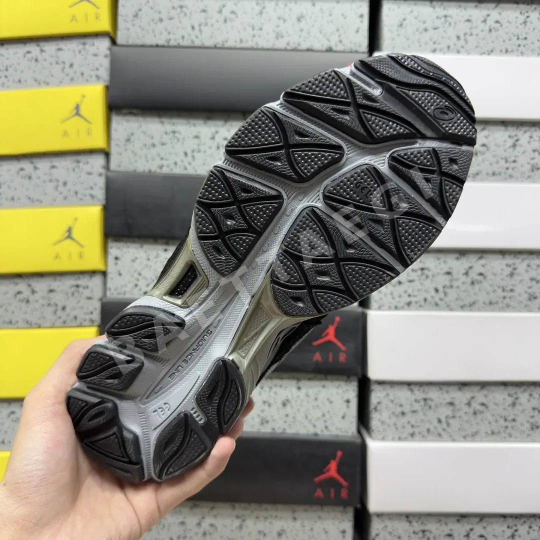 아식스 [WZ] 젤 NYC 1203A383-024 200472 Asics Gel-NYC Gravel Black 상세 이미지 9