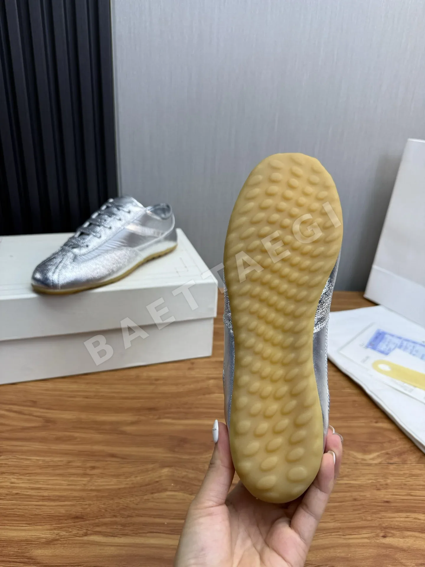 알렉산더맥퀸 메시 소재 스니커즈 상세 이미지 10