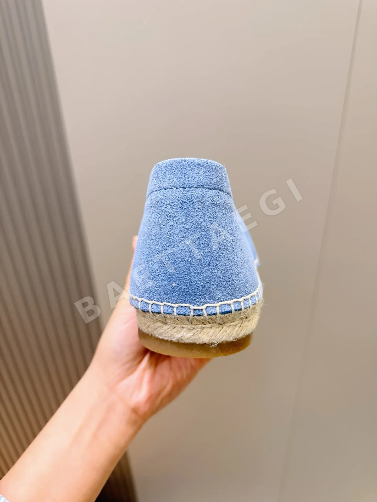 루이비통 로퍼 남성 스웨이드 이탈리안 피셔맨 스타일 상세 이미지 6