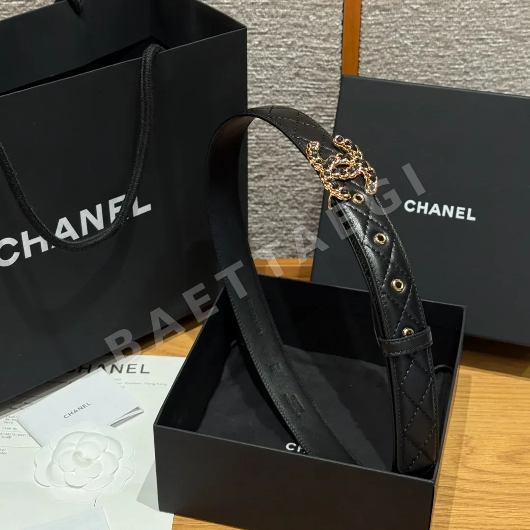 샤넬 더블 C 메탈 로고 램스킨 벨트 상세 이미지 4