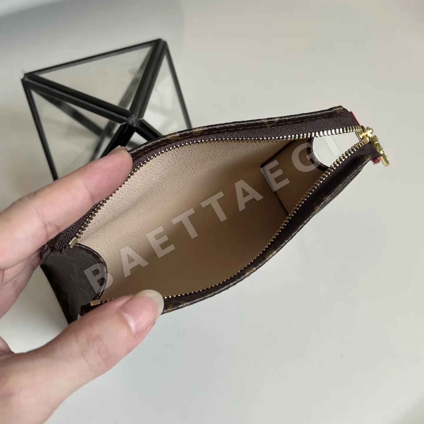 루이비통 모노그램 캔버스 토일렛 백 M47546 상세 이미지 8