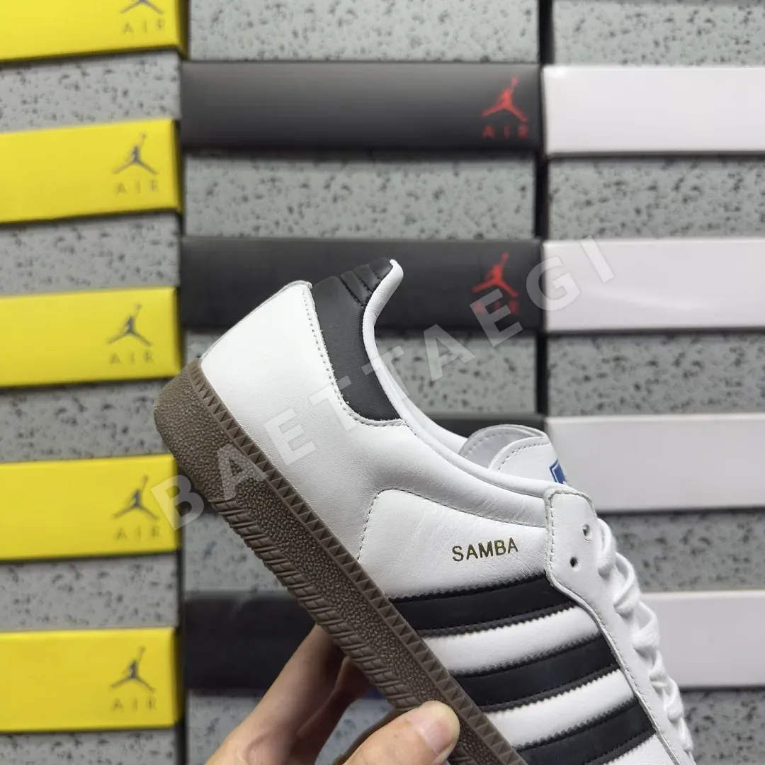 아디다스 [GOD] 삼바 OG B75806 200815 Adidas Samba OG Cloud White Core Black 상세 이미지 4